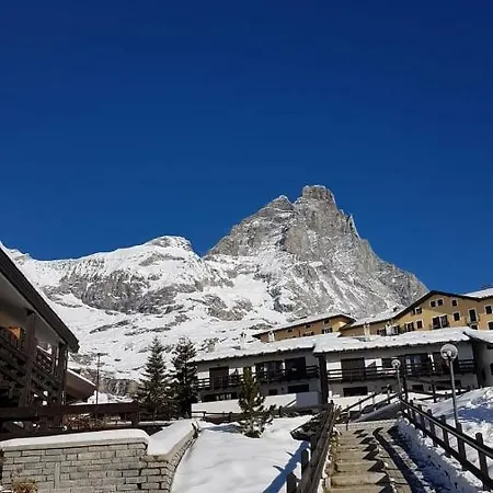 La Petite Maison Hotel