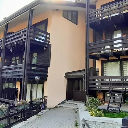 Hotel La Petite Maison 3*